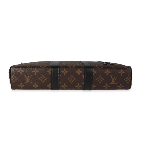 120910 stamp 965b1591 caea 47eb 8a2e 83a6e773728c Louis Vuitton Monogram Canvas Cartoon Zoom With Friends Keepall Pouch