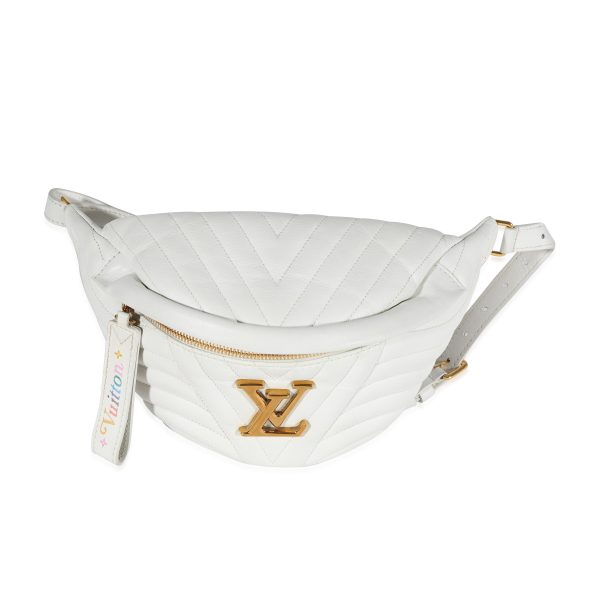 121361 fv Louis Vuitton White Matelassé Leather New Wave Bumbag