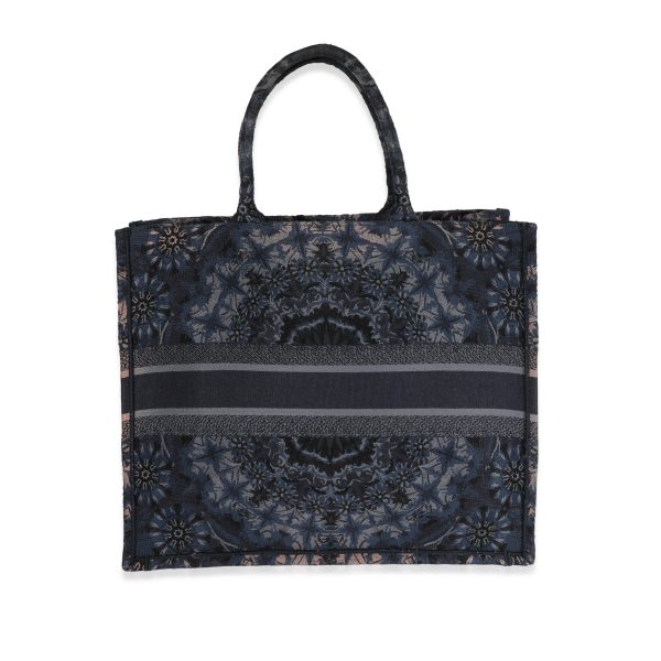 122055 pv 7b0842ad e31a 41fd b66d 76a3930b3b48 Dior Blue Embroidery KaleiDiorscopic Book Tote