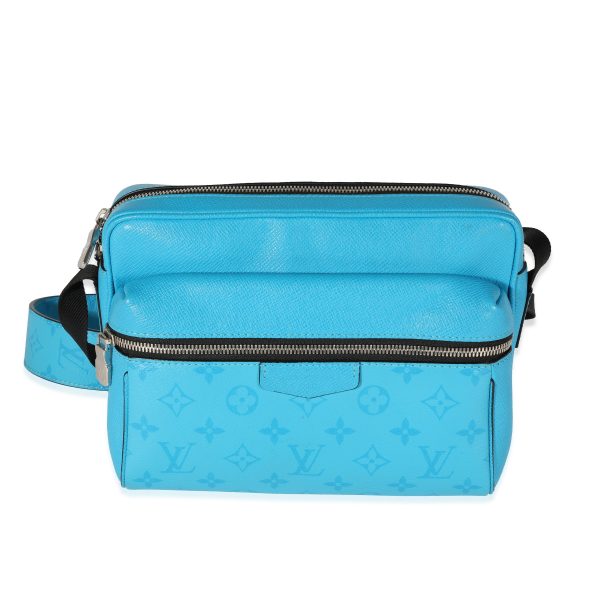 122104 fv Louis Vuitton Light Blue Taiga Monogram Canvas Outdoor Messenger