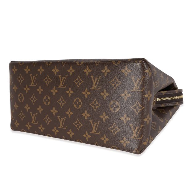 122112 clasp 091a32bd 1e3c 4898 a334 aaac81d82740 Louis Vuitton Monogram Canvas Grand Palais Tote