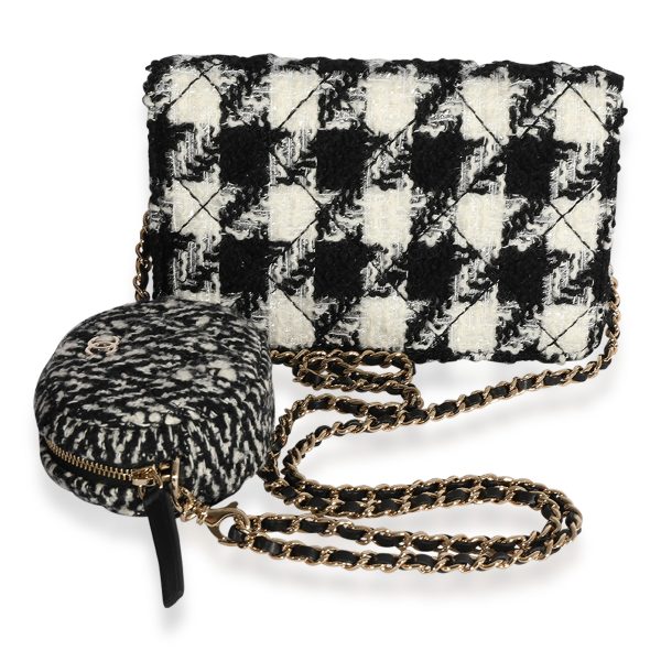 124590 pv Chanel Black White Houndstooth Tweed 19 WOC w Pouch