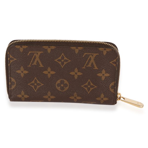 124643 pv Monogram Canvas Zippy Compact Wallet