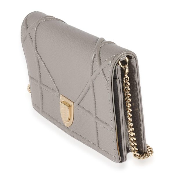 125055 pv 5f1f9fe2 307c 4fc7 94b8 755dcdeeca7f Dior Grey Pebbled Leather Diorama Chain Wallet