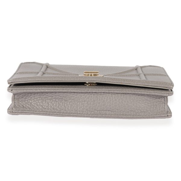 125055 stamp 71304f5b 536d 41b5 9c60 e993260f5011 Dior Grey Pebbled Leather Diorama Chain Wallet