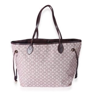 125210 fv Chanel Mini Pochette Shoulder Bag Cambon Line Leather Crossbody Bag Black White