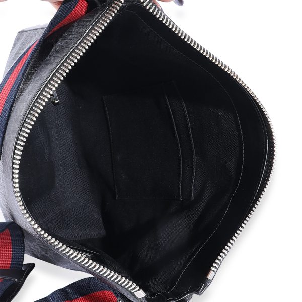 125213 ad1 Gucci Black GG Supreme Messenger Bag