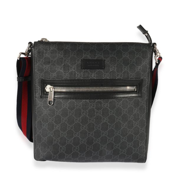 125213 fv Gucci Black GG Supreme Messenger Bag