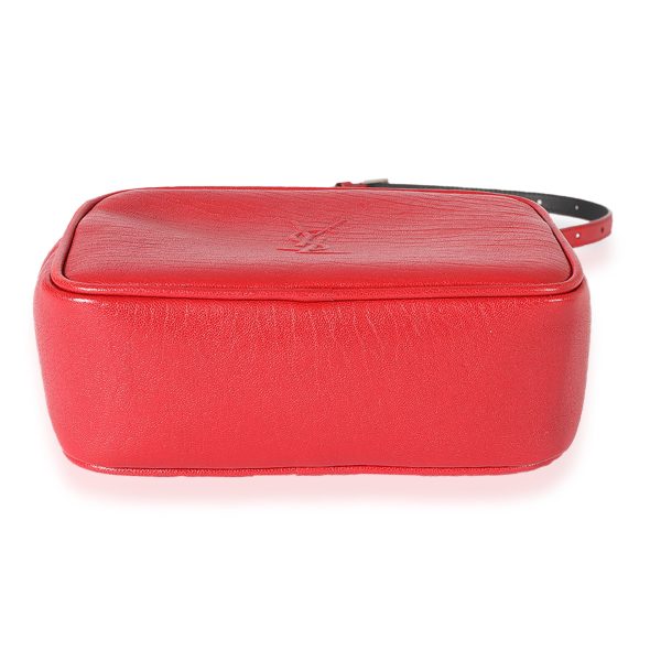 125448 clasp eb6633bb af65 4e84 8110 3288ead0fb04 Saint Laurent Red Leather Monogram Lou Belt Bag