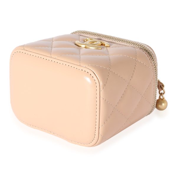 125578 box d23d3ec1 3933 4281 8e99 4485ff57ff34 Chanel Pink Quilted Lambskin Pearl Crush Mini Vanity Case