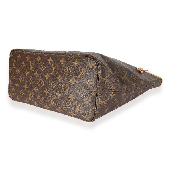 125628 clasp 026333af 258a 4af4 98fc 35c864167a7e Louis Vuitton Monogram Canvas Sydney V Neverfull MM