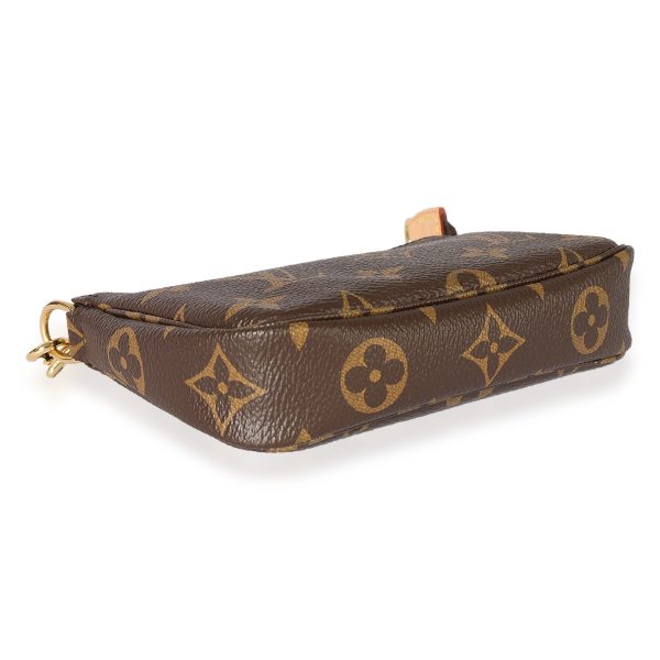 125667 clasp Louis Vuitton Monogram Canvas Mini Pochette Accessoires