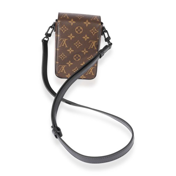 125778 stamp 9059e6c5 1254 4d31 989d ca30e5f51771 Louis Vuitton Monogram Canvas S Lock Vertical Wearable Wallet