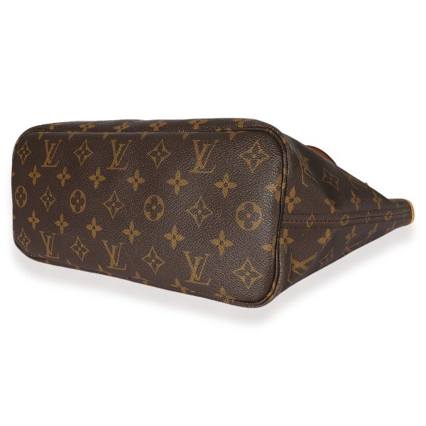 125852 clasp ae920aa7 aa67 4771 ac97 0166cf6c860d Louis Vuitton Monogram Canvas Neverfull PM