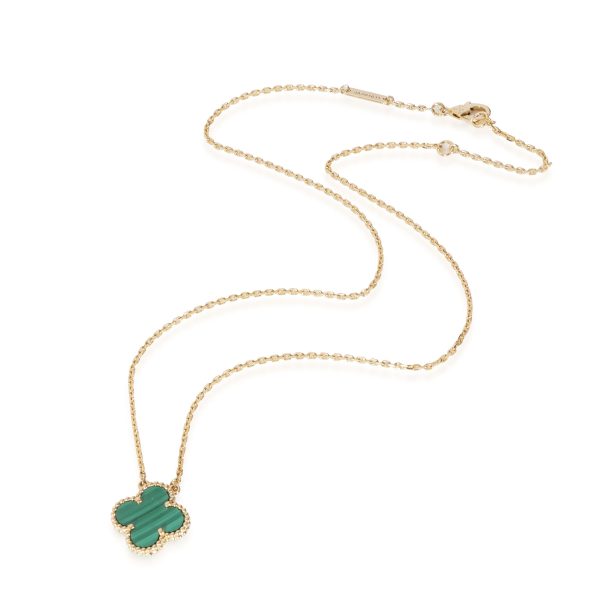 127700 clasp Van Cleef Arpels Vintage Alhambra Pendant With Malachite in 18k Yellow Gold