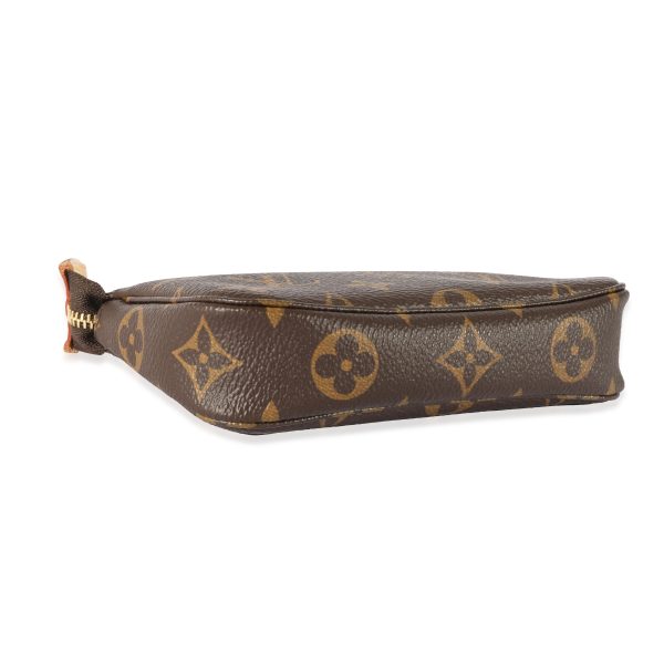 128575 bv 0a3d2625 77c3 426e af93 bbe36c12c8e1 Louis Vuitton Monogram Canvas Mini Pochette