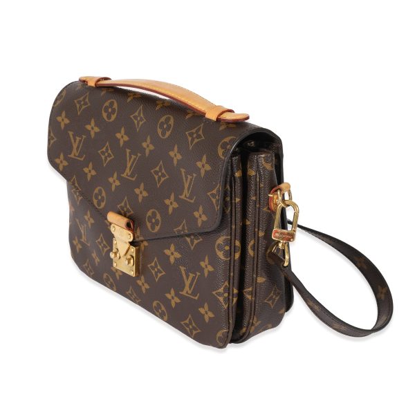 128825 sv 7e3d61f6 b8b3 442a 8231 d5360d843e60 Louis Vuitton Monogram Canvas Pochette Metis