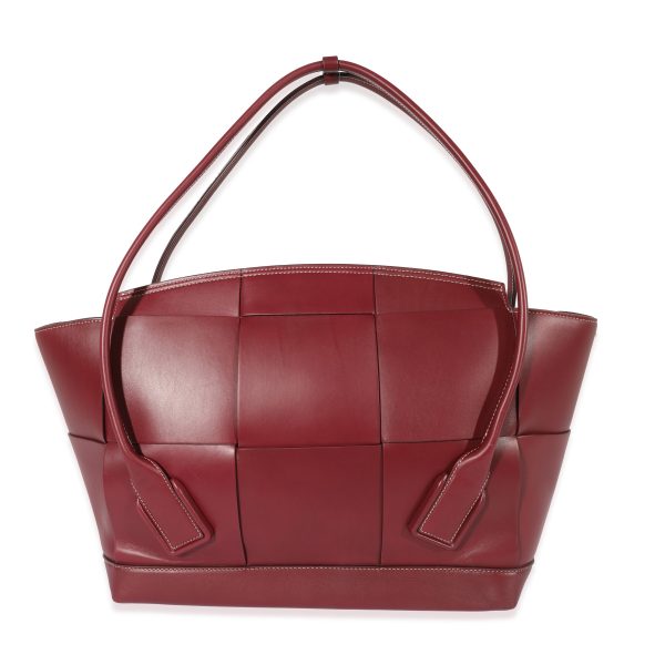 129052 pv ce9505c8 9c19 43d0 b585 be63bcba3e1e Bottega Veneta Burgundy Leather Large Arco Tote