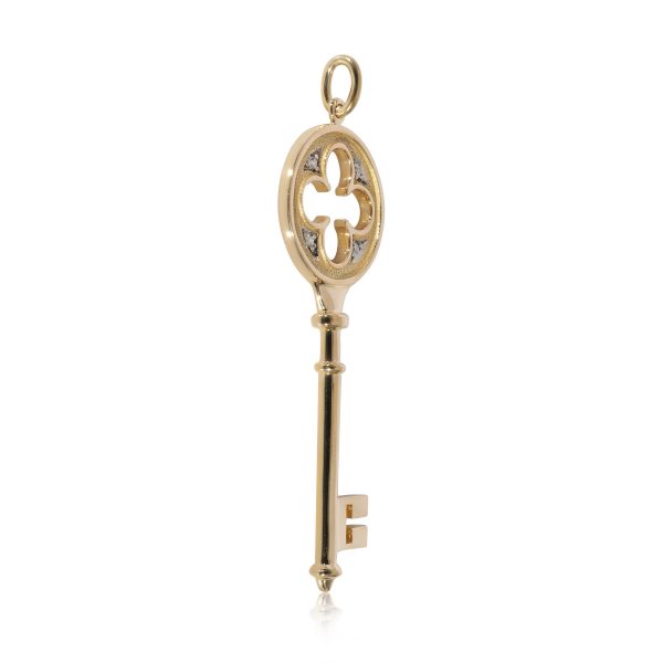 129216 sv ad728af9 cbaa 4992 b36d 7a440fe9241d Tiffany Co Clover Key Pendant in 18K Yellow Gold 004 CTW