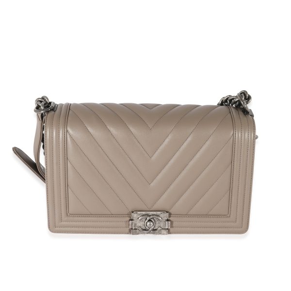 129447 fv d7673c1f 8ead 446f 8f55 90077acd249d Chanel Lambskin Grey Chevron New Medium Boy Bag