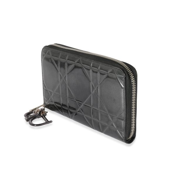 129481 sv a452f1b9 55aa 48b9 9476 5b2122e1e8bc Christian Dior Black Patent Large Cannage Continental Wallet