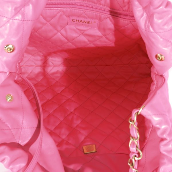 129734 ad1 95b4ee8a 2fef 435f a064 19cfe67b5c24 Chanel Pink Shiny Calfskin Chanel 22 Hobo