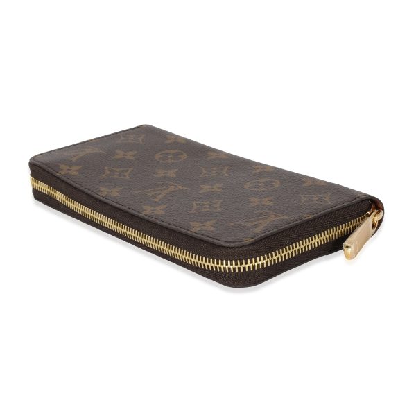 129800 box b52dcacd 73ca 4413 9d17 ccb27f59a431 Louis Vuitton Monogram Canvas Zippy Wallet