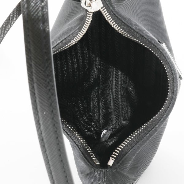 129900 ad1 1685a8f3 da39 435d 9014 d98830f185be Prada Black Re Nylon Re Edition 2005 Mini Bag