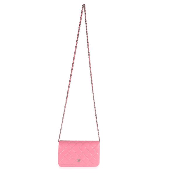 130090 bv 3186d321 f73e 4e7d 892e ba451e829fe3 Chanel Pink Lambskin Wallet On Chain