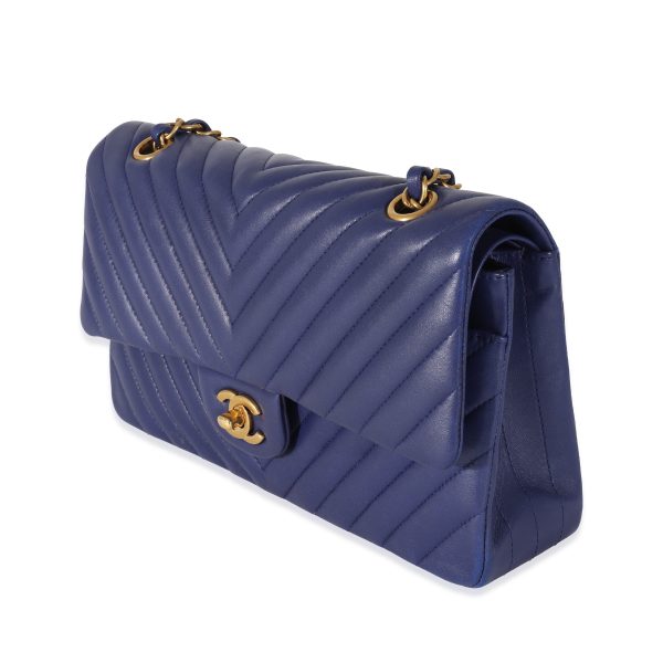 130459 sv 22189d1c 17ef 4eb1 9536 523603d55262 Chanel Navy Chevron Medium Classic Double Flap