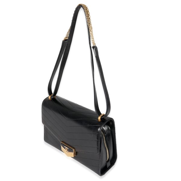 130506 sv 1312da77 b840 404a bd61 8e5e5279d529 Chanel Black Calfskin Chevron Medal Flap Bag