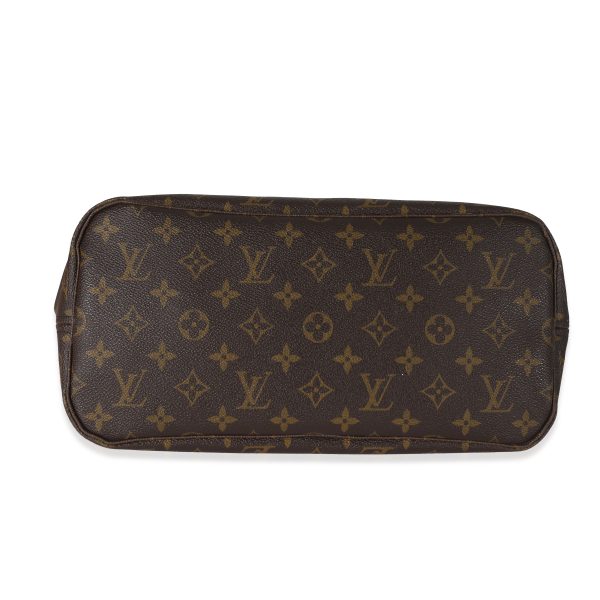 130682 stamp Louis Vuitton Monogram Canvas Neverfull MM