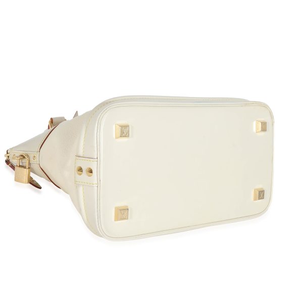 130790 clasp efcfdb52 2e5f 47e8 ba0e c36568f805e0 Louis Vuitton Ivory Leather Suhali Lockit MM