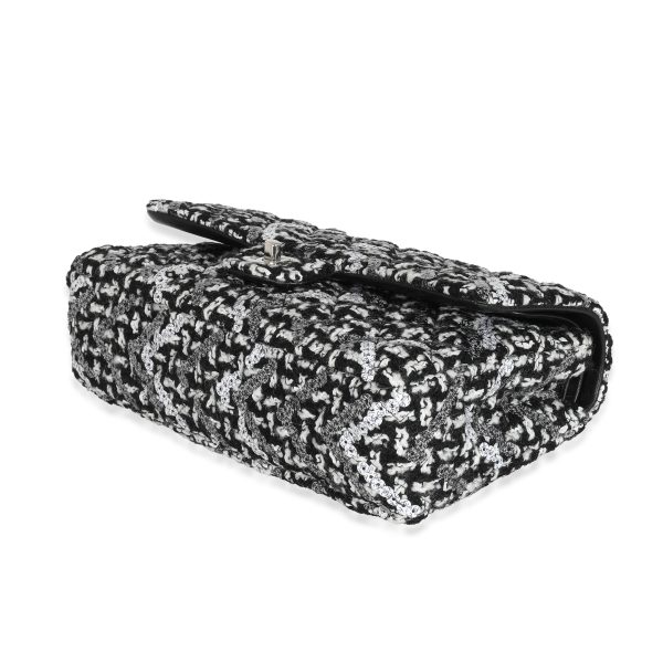 131493 box a0786796 90b6 4eee 899f ab0ede4ad74f Chanel Black White Crochet Sequin Medium Double Flap