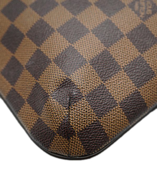 131547 ad2 83f20f7b 6c15 4819 bb58 8a746efad8f5 Louis Vuitton Damier Ebene Canvas Musette Salsa