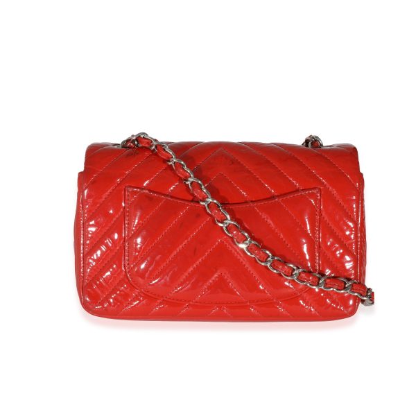 131588 pv 48a1d6ab d212 44a8 ac75 c41c2d112085 Chanel Red Patent Chevron Mini Rectangular Classic Flap