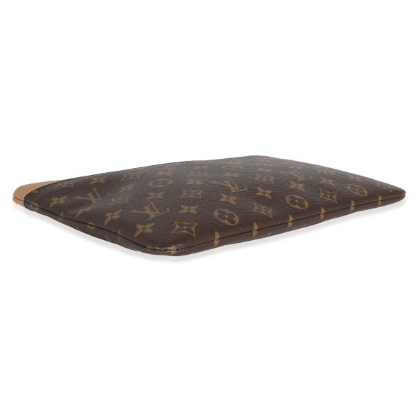 131817 clasp Louis Vuitton Sesame Monogram Canvas Daily Pouch