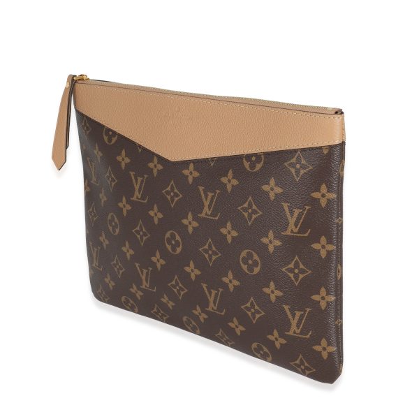 131817 sv Louis Vuitton Sesame Monogram Canvas Daily Pouch