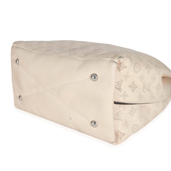 131843 box 8506e5fb e058 45bc b8f4 7b5fd3743d45 Louis Vuitton Cream Mahina Carmel Hobo