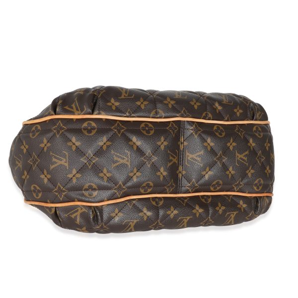 132148 clasp 2f850870 94cd 4bab 866e 102c72cef445 Louis Vuitton Triple Quilted Monogram Canvas Etoile City