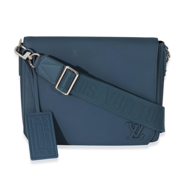 132291 fv f8c50714 9fc9 47e9 8e0f 924d20d3b444 Louis Vuitton Blue Cowhide Aerogram Takeoff Messenger