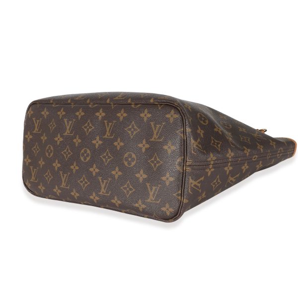 132301 clasp c58c6bbb b258 42b0 bd0e fadf8d39d256 Louis Vuitton Monogram Canvas Neverfull MM