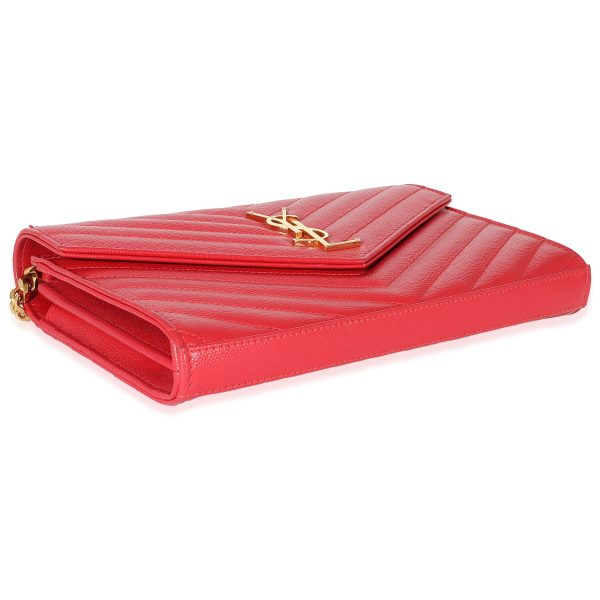 132636 clasp 88d320aa 21eb 48ab 944c 888f8b062304 Saint Laurent Red Grain De Poudre Cassandre Chain Wallet