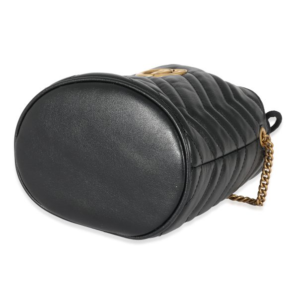 132681 clasp 0ab67692 c0e5 4b65 8e6a 3c6e46fd30c0 Gucci Black Matelassé Leather GG Marmont Mini Bucket Bag