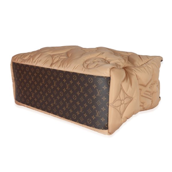 132777 clasp Louis Vuitton Beige Econyl Nylon Monogram Pillow Giant Onthego GM