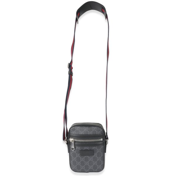 132983 bv Gucci Black GG Supreme Messenger