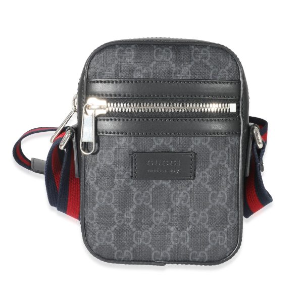 132983 fv Gucci Black GG Supreme Messenger