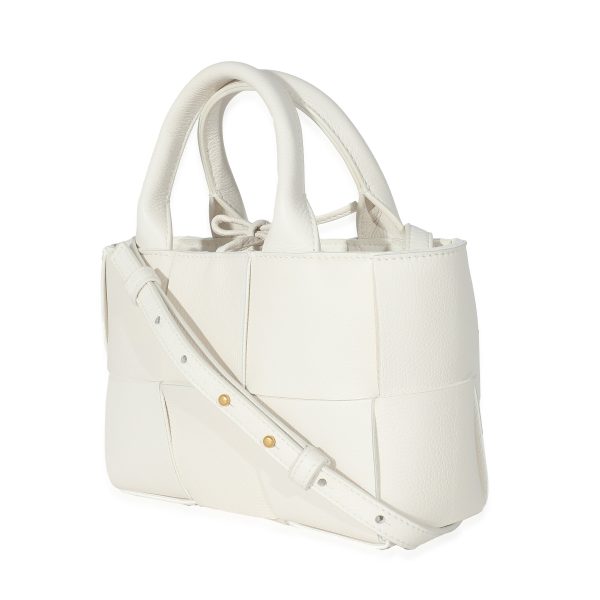 133090 sv Bottega Veneta White Grained Intrecciato Candy Arco Tote