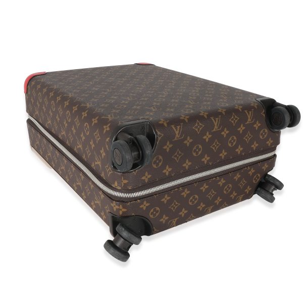 133232 clasp 8dfc773f 5c61 4e12 afe5 bebccd031aeb Louis Vuitton Coquelicot Monogram Canvas Horizon 55