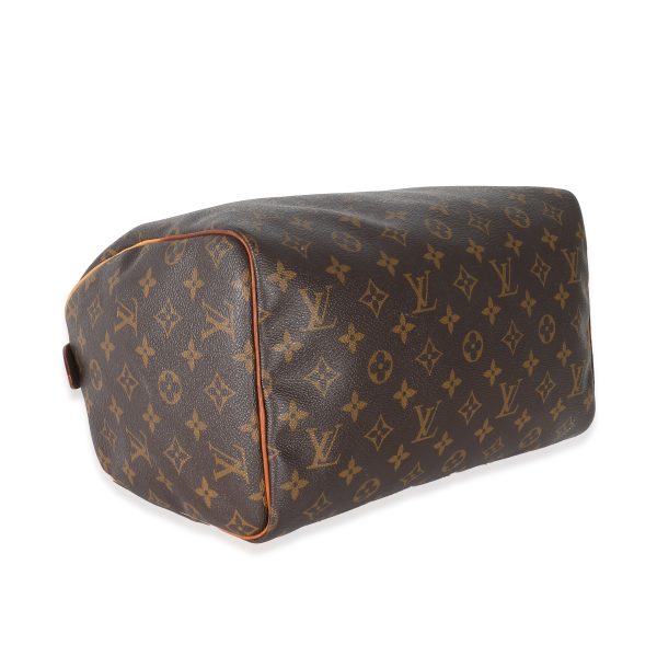 133246 clasp 2ab921b2 9a4f 43cd 95c1 e4f9d0bd2685 Louis Vuitton Monogram Canvas Speedy 30